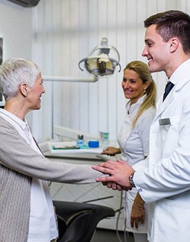 Patient meeting a dentist